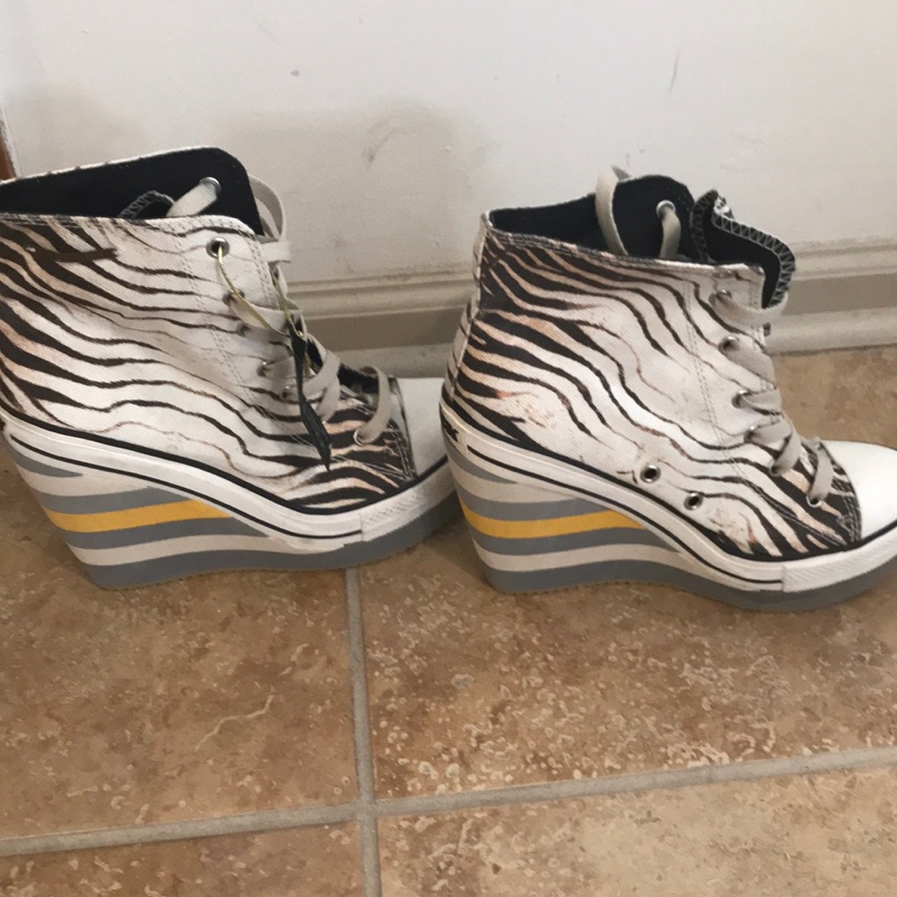 Rock & Candy Goldluxe shoes